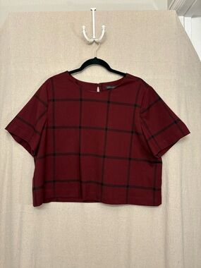 Banana Republic Burgundy Windowpane Crop Top